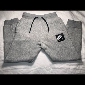 Nike Grey Joggers Boys SZ 7